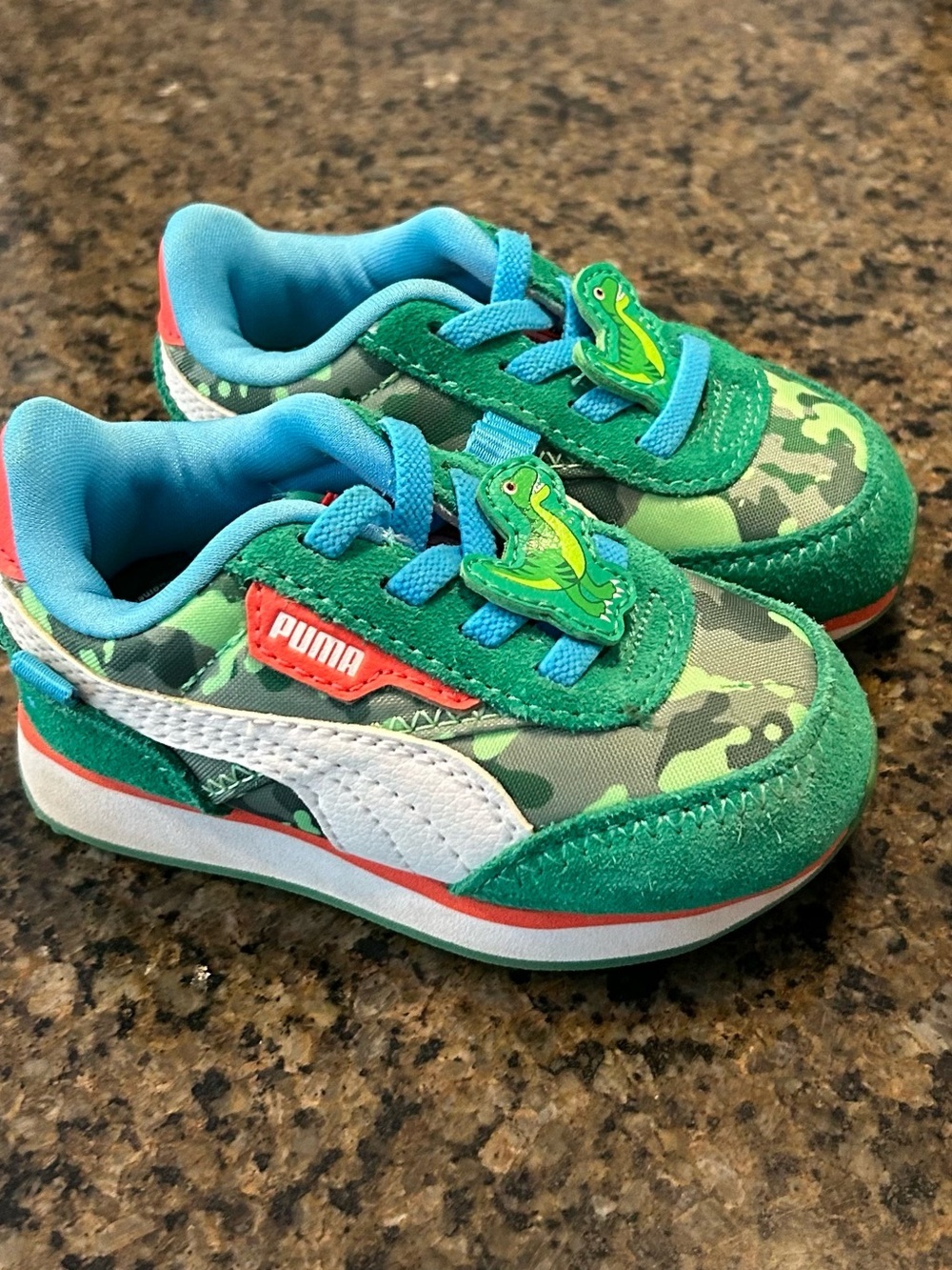 Puma Future Rider
Shoes, Cocomelon Kids Green/White, size 5C, Dinosaur